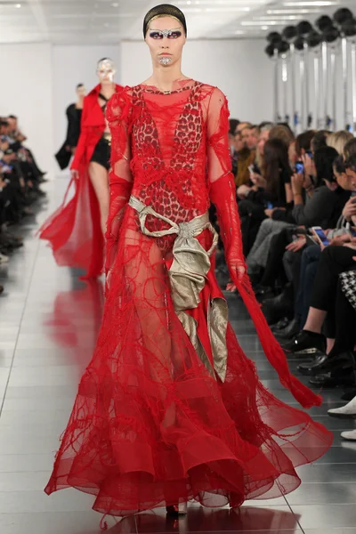 Look 14